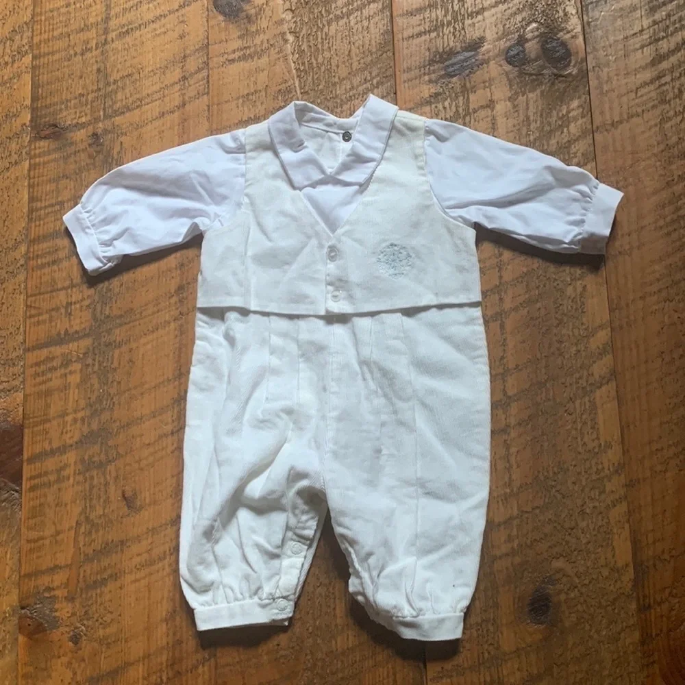 Vintage Carter’s Classics dressy outfit for baby boy Size 0-3 Months